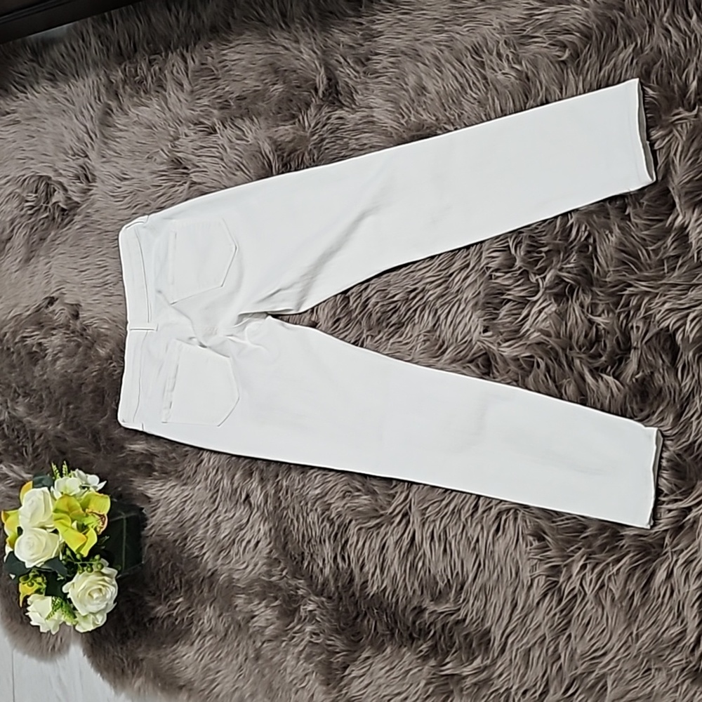 Uniqlo White Jeans - Picture 4 of 6